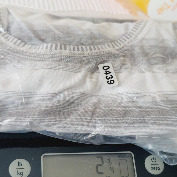 Lululemon Athletica Womens striped activewear tank top size 4 - Picture 12 of 12